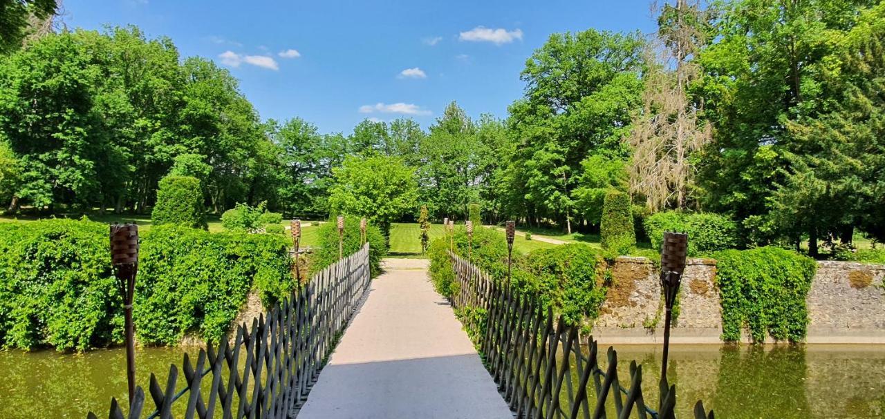 Chateau De La Cour Senlisse Esterno foto